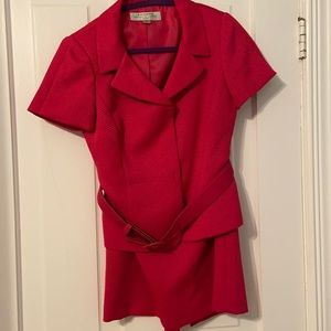 Tahari 2 piece short sleeve skirt suit in pink